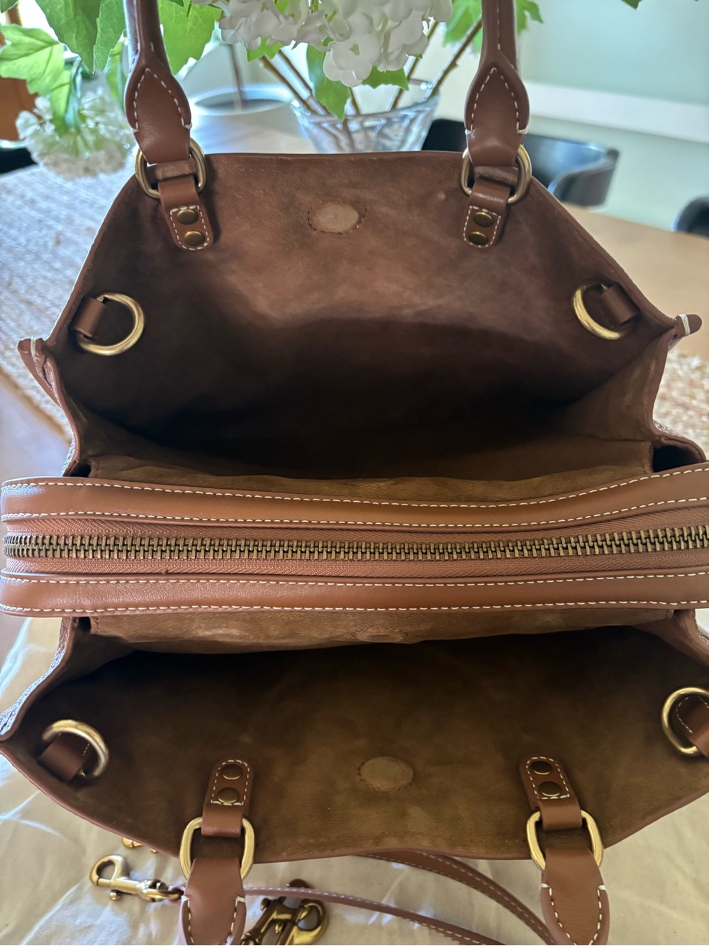 QUINCE Italian Leather Medium Convertible bag - Picture 11 of 13